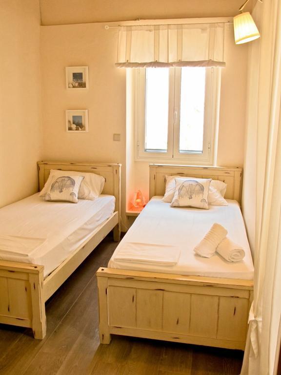 Theano Cottage Gaios Ngoại thất bức ảnh